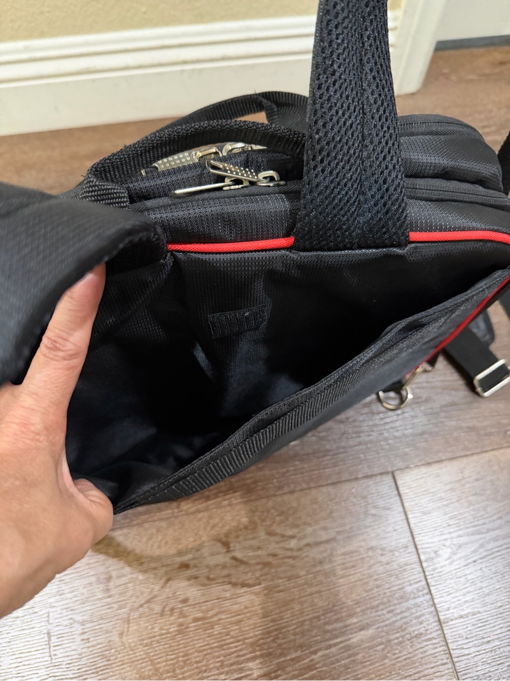 NWT BERNINA Black Travel Bag / backpack with Red Trim - Picture 12 of 13